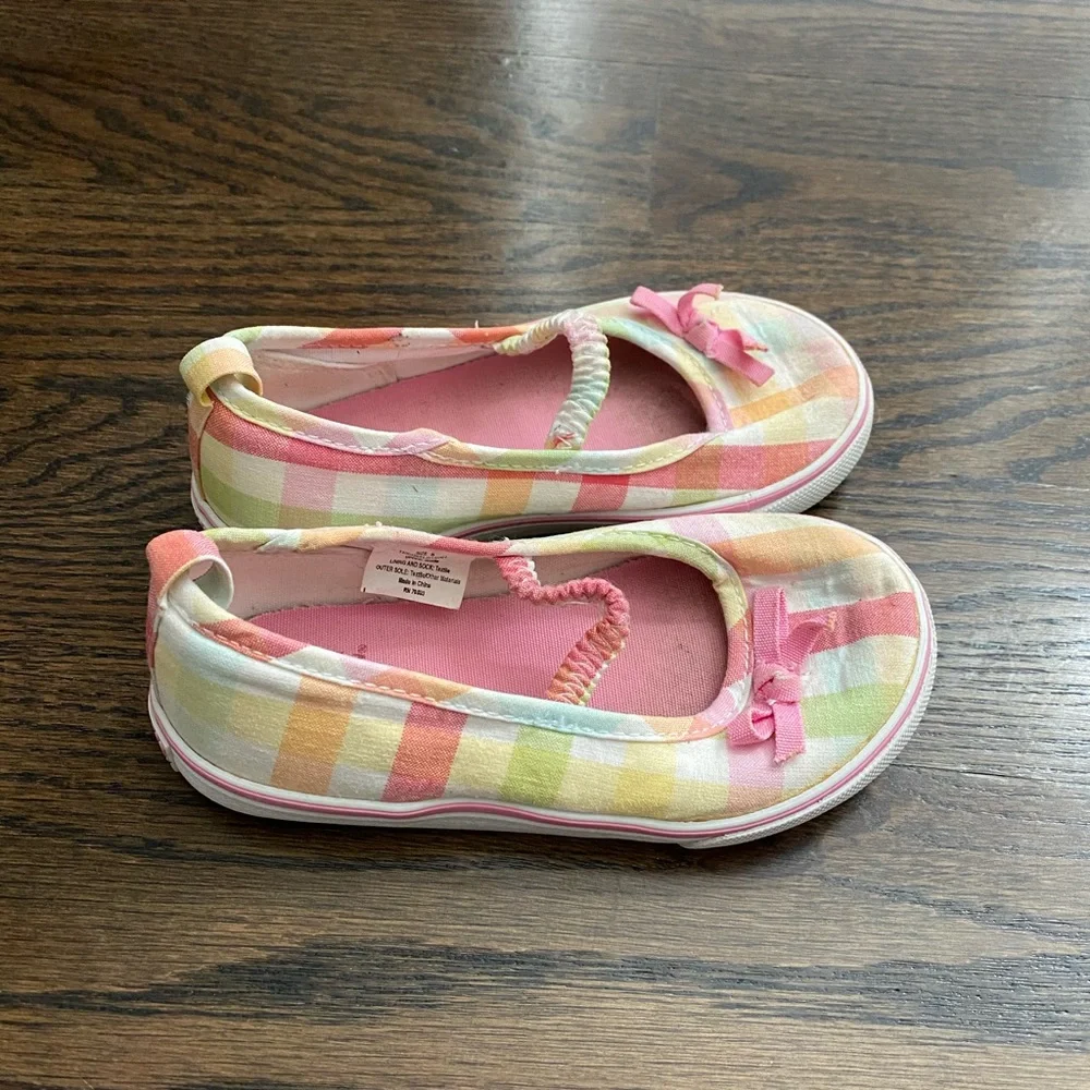 Gymboree size 8 sneakers
